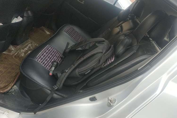 Used Kia Sportage R 2011 2.0L Automatic Two-Wheel Drive GL Left Rear Seat