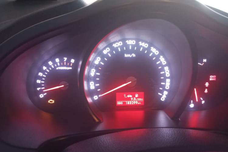 Used Kia Sportage R 2011 2.0L Manual Two-Wheel Drive GL Trim Odometer Close Up