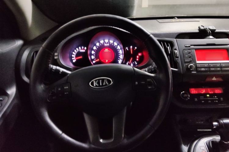 Used Kia Sportage R 2011 2.4L Automatic 4x4 GLS Steering Wheel