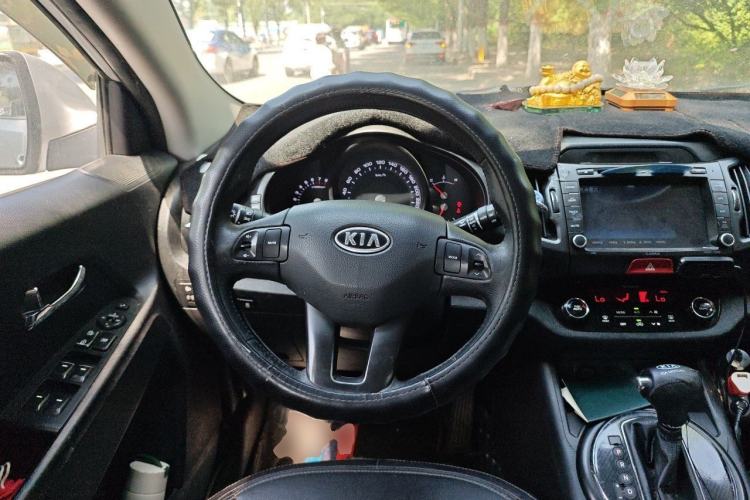 Used Kia Sportage R 2011 2.0L Automatic Two-Wheel Drive GLS Steering Wheel