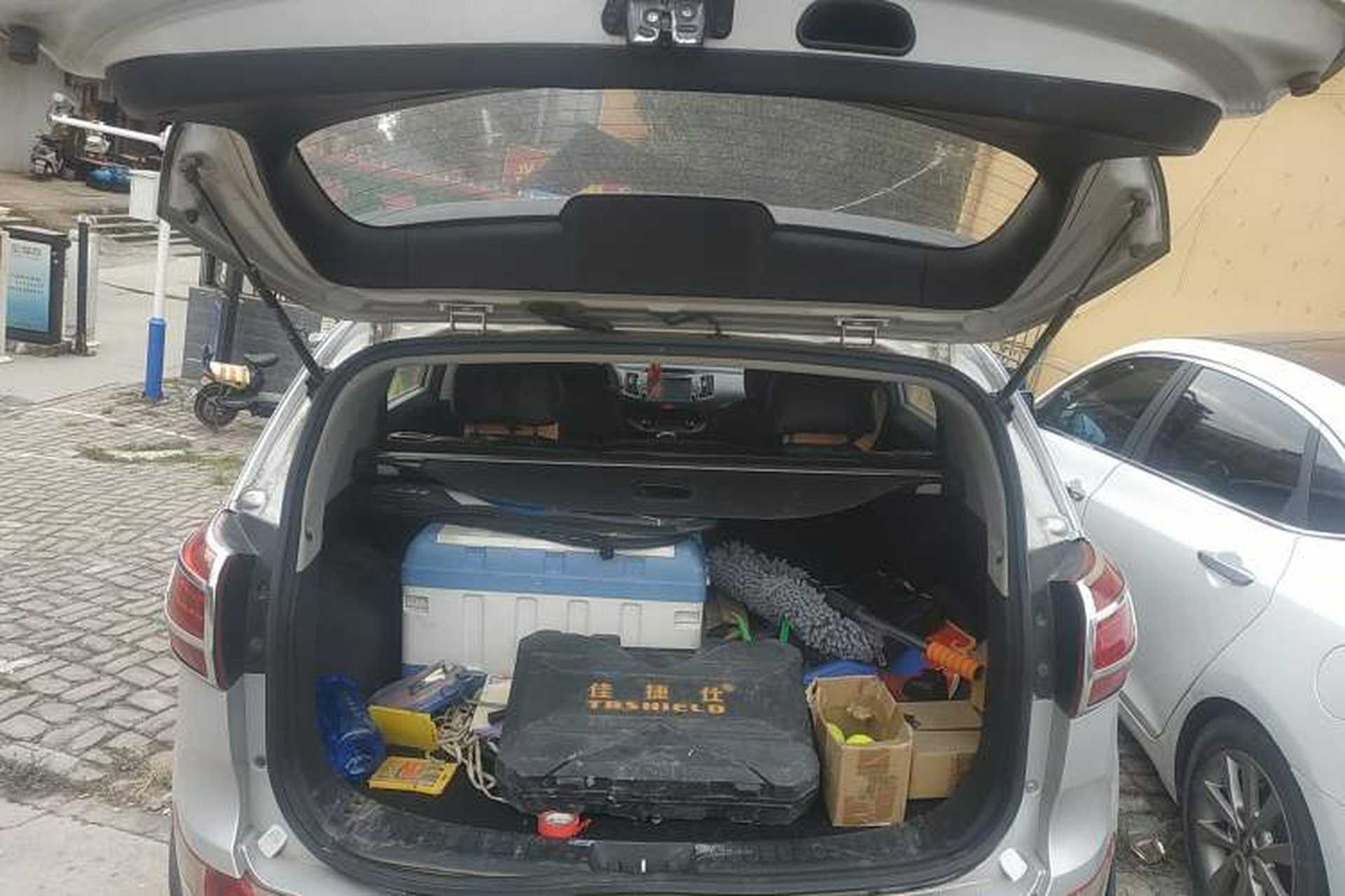 Used Kia Sportage R 2011 2.0L Automatic Two-Wheel Drive GL Trunk