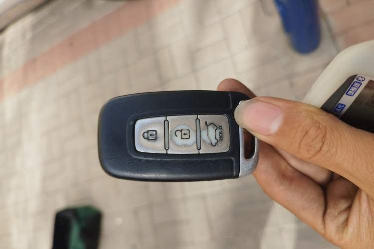 Used Kia Sportage R 2011 2.4L Automatic 4x4 Premium Edition Vehicle Key