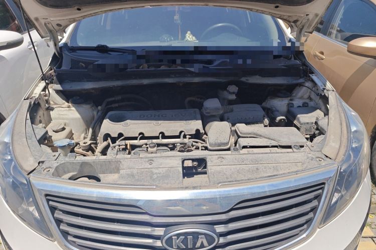 Used Kia Sportage R 2011 2.0L Automatic Two-Wheel Drive GL Engine Bay