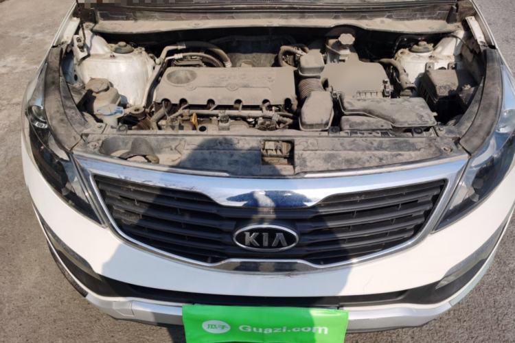 Used Kia Sportage R 2011 2.0L Automatic Two-Wheel Drive GL Engine Bay
