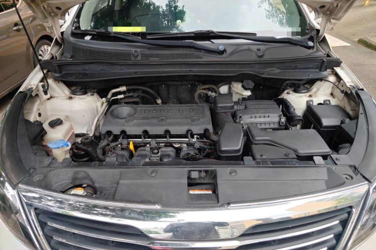 Used Kia Sportage R 2011 2.0L Automatic Two-Wheel Drive Premium Edition Engine Bay