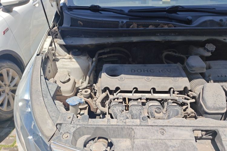 Used Kia Sportage R 2011 2.0L Automatic Two-Wheel Drive GL Engine Bay Right
