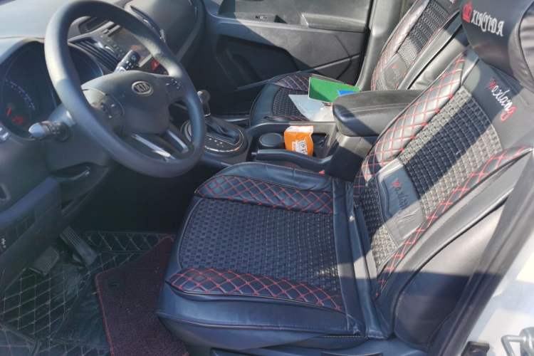 Used Kia Sportage R 2011 2.0L Automatic Two-Wheel Drive GL Left Front Seat