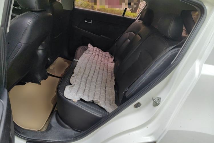 Used Kia Sportage R 2011 2.0L Manual Two-Wheel-Drive GLS Left Rear Seat