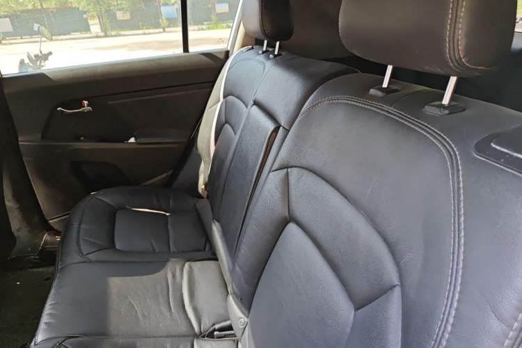 Used Kia Sportage R 2011 2.0L Automatic Two-Wheel Drive Premium Edition Left Rear Seat