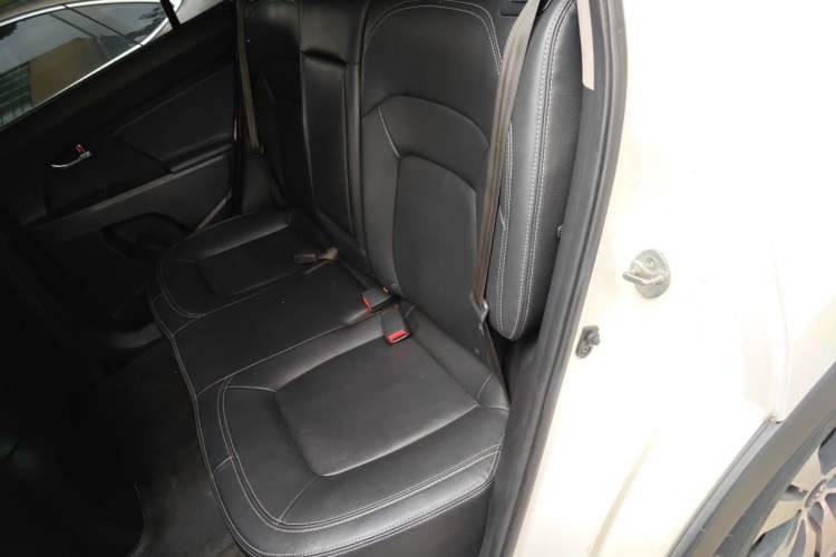 Used Kia Sportage R 2011 2.0L Automatic Two-Wheel Drive Premium Edition Left Rear Seat
