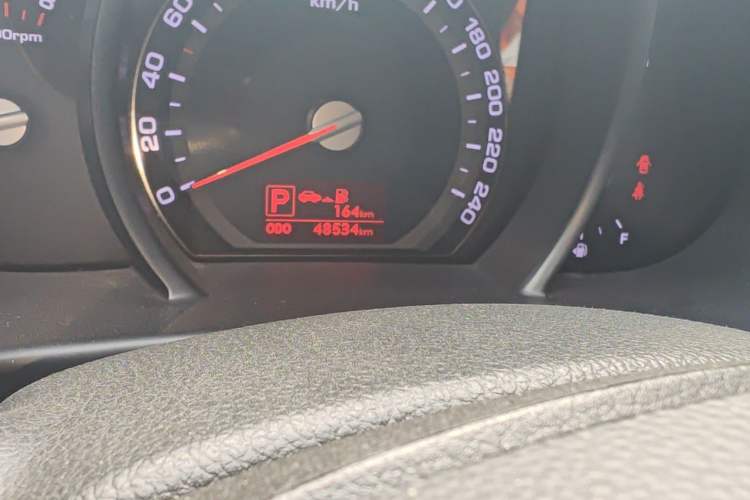 Used Kia Sportage R 2011 2.0L Automatic Two-Wheel Drive GL Odometer Close Up