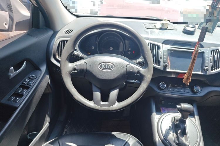 Used Kia Sportage R 2011 2.0L Automatic Two-Wheel Drive GL Steering Wheel