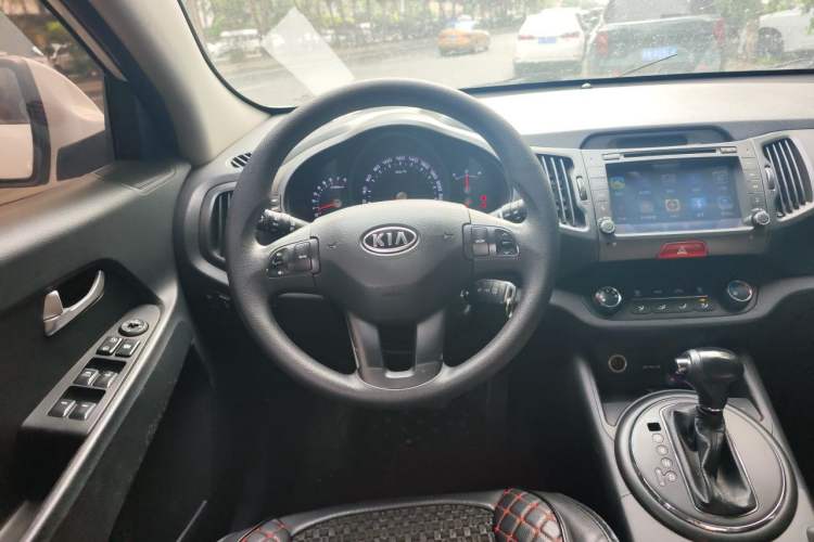 Used Kia Sportage R 2011 2.0L Automatic Two-Wheel Drive GL Steering Wheel