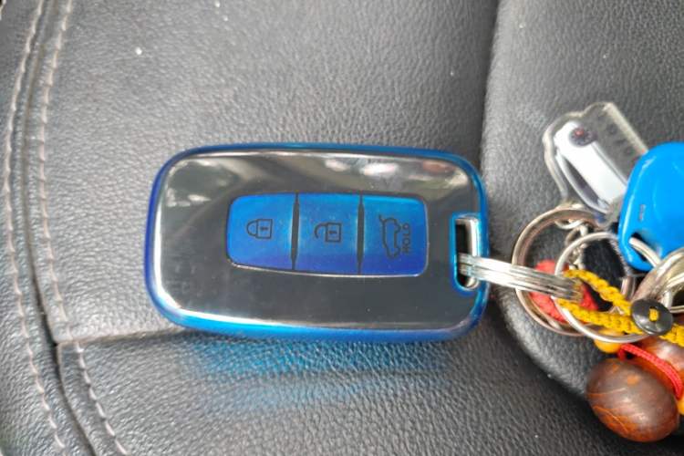 Used Kia Sportage R 2011 2.0L Automatic Two-Wheel Drive Premium Edition Vehicle Key