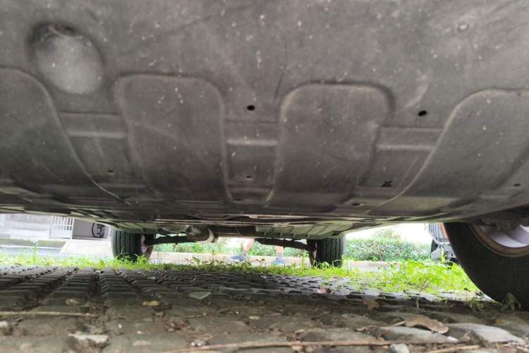 Used Kia Sportage R 2011 2.0L Automatic Two-Wheel Drive GL Chassis Front