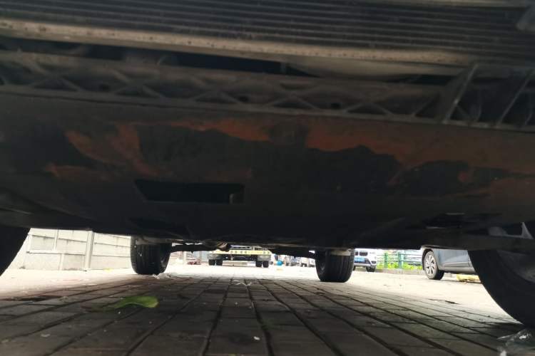 Used Kia Sportage R 2011 2.0L Automatic Two-Wheel Drive Premium Edition Chassis Front