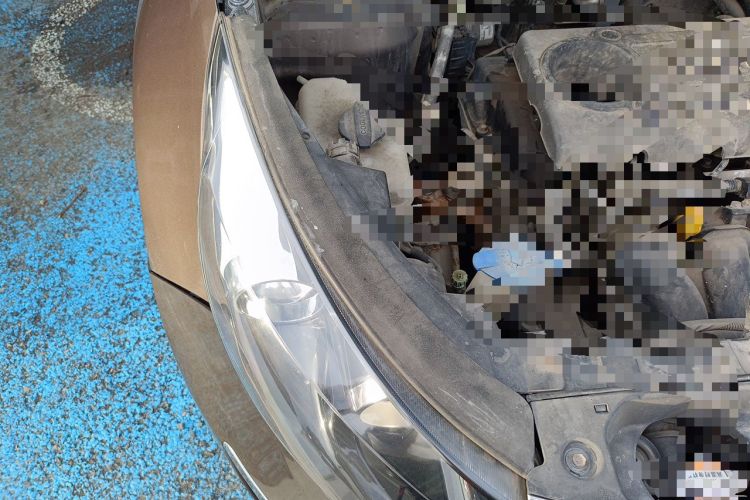 Used Kia Sportage R 2011 2.0L Automatic Two-Wheel Drive GLS Engine Bay Right