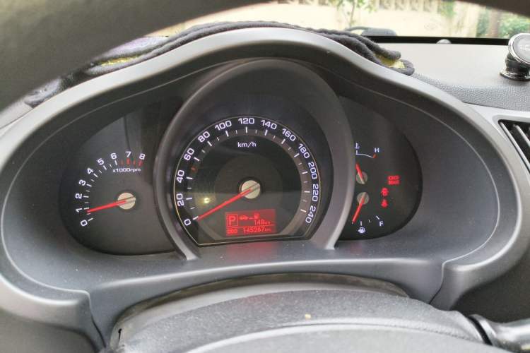 Used Kia Sportage R 2011 2.0L Automatic Two-Wheel Drive GL Instrument Cluster