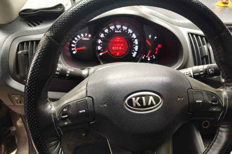 Used Kia Sportage R 2011 2.0L Automatic Two-Wheel Drive Premium Edition Instrument Cluster