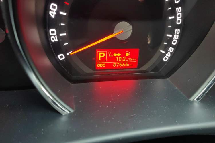 Used Kia Sportage R 2011 2.0L Automatic Two-Wheel Drive GLS Odometer Close Up