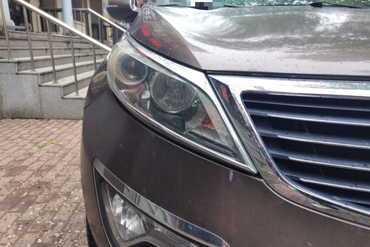 Used Kia Sportage R 2011 2.0L Automatic Two-Wheel Drive Premium Edition Right Front Headlight