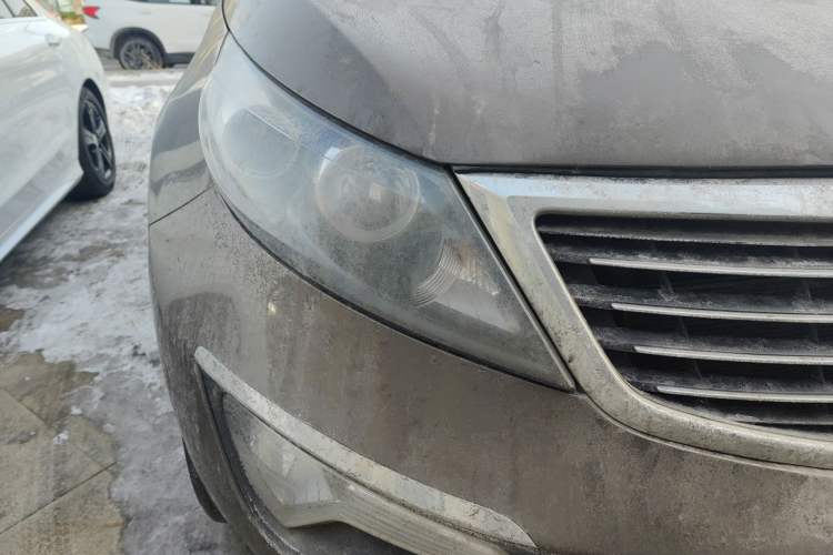 Used Kia Sportage R 2011 2.0L Automatic Two-Wheel Drive GLS Right Front Headlight