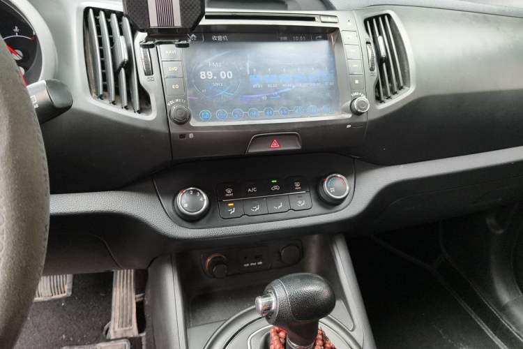 Used Kia Sportage R 2012 2.0L Automatic Two-Wheel Drive GL Trim Audio And AC Panel