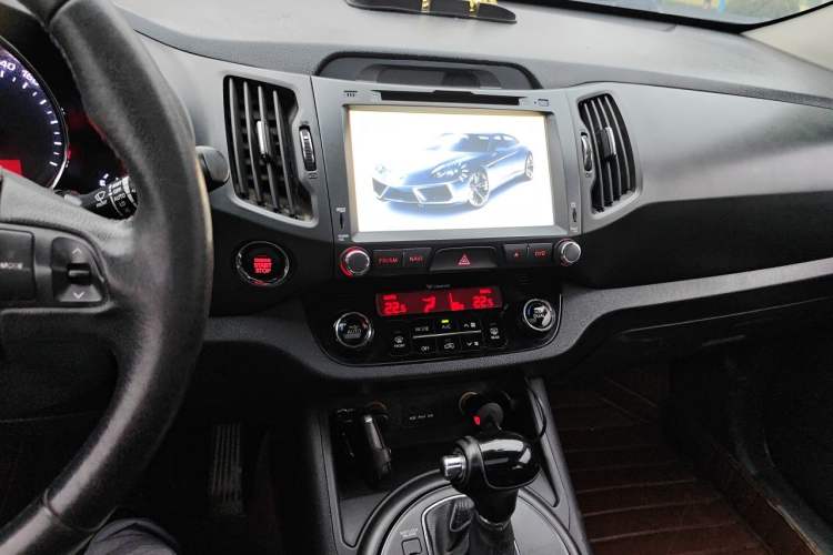 Used Kia Sportage R 2012 2.0L Automatic Two-Wheel Drive GLS Audio And AC Panel