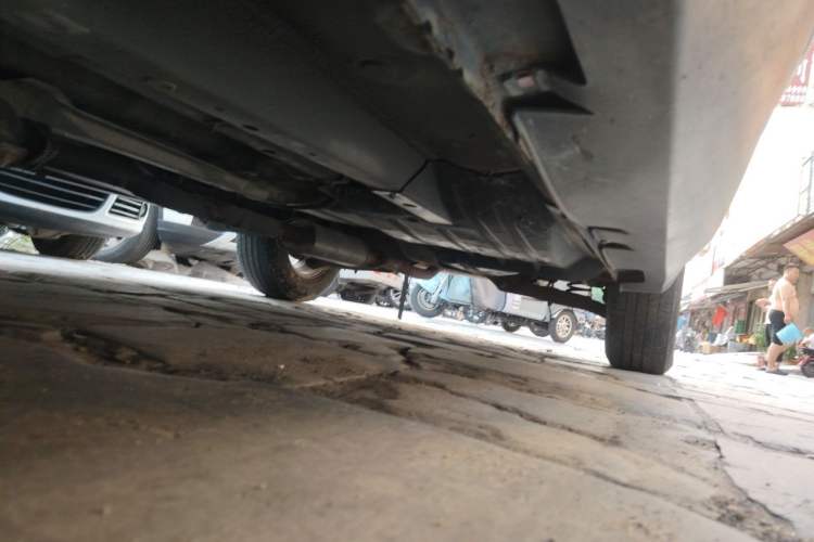 Used Kia Sportage R 2012 2.0L Automatic Two-Wheel Drive GL Trim Chassis Front Left