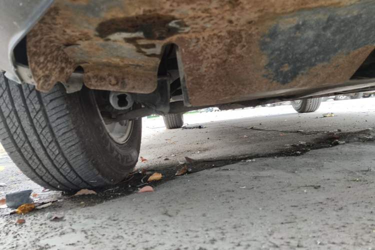 Used Kia Sportage R 2012 2.0L Automatic Two-Wheel Drive GL Trim Chassis Front Right