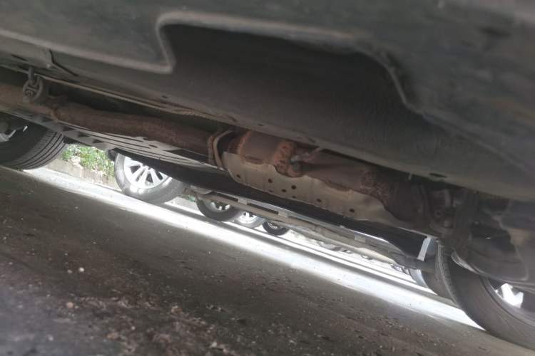 Used Kia Sportage R 2012 2.0L Automatic Two-Wheel Drive GLS Chassis Front Right