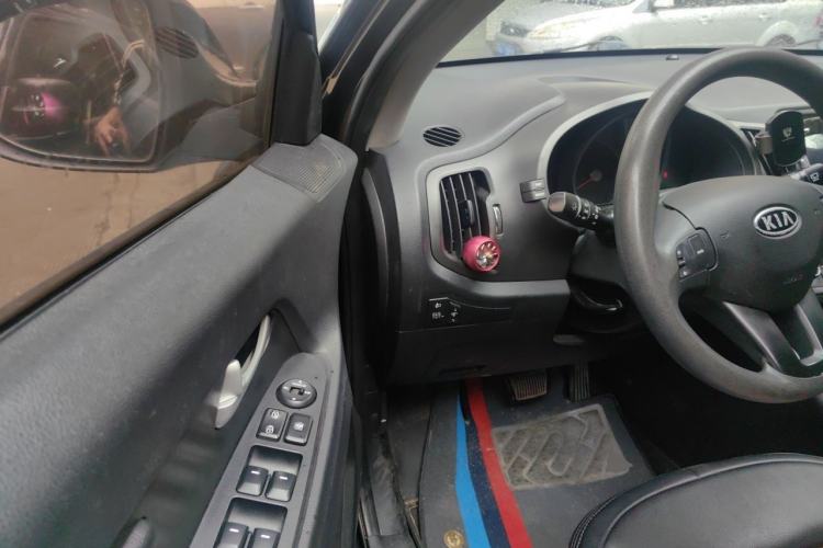 Used Kia Sportage R 2012 2.0L Automatic Two-Wheel Drive GL Trim Driver Seat