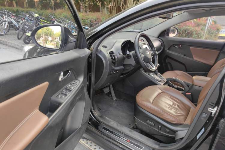 Used Kia Sportage R 2012 2.4L Automatic 4x4 GLS Driver Seat
