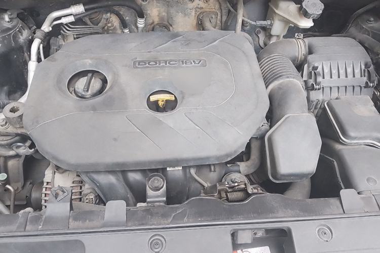 Used Kia Sportage R 2012 2.0L Automatic Two-Wheel Drive NAVI Engine Bay