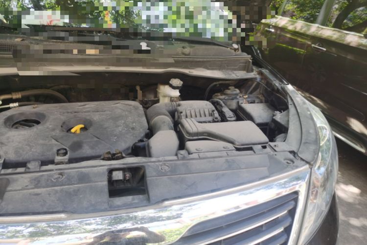 Used Kia Sportage R 2012 2.0L Automatic Two-Wheel Drive GLS Engine Bay Left