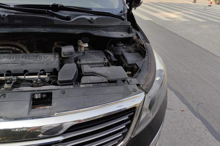 Used Kia Sportage R 2012 2.4L Automatic 4x4 GLS Engine Bay Left