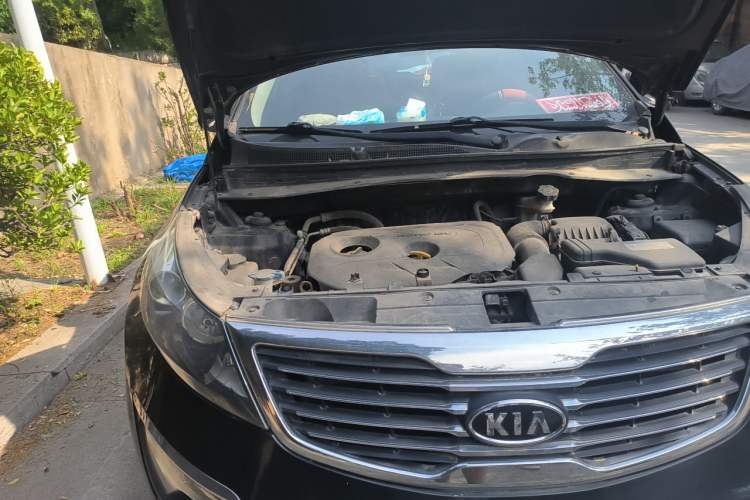 Used Kia Sportage R 2012 2.0L Automatic Two-Wheel Drive GLS Engine Bay Right