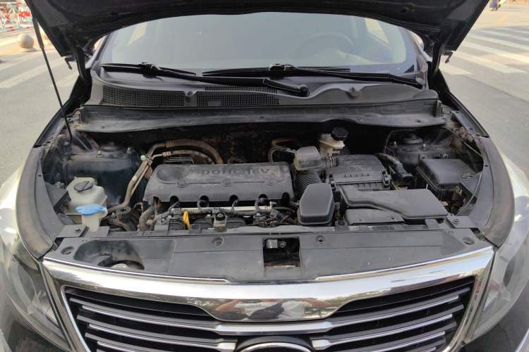 Used Kia Sportage R 2012 2.4L Automatic 4x4 GLS Engine Bay