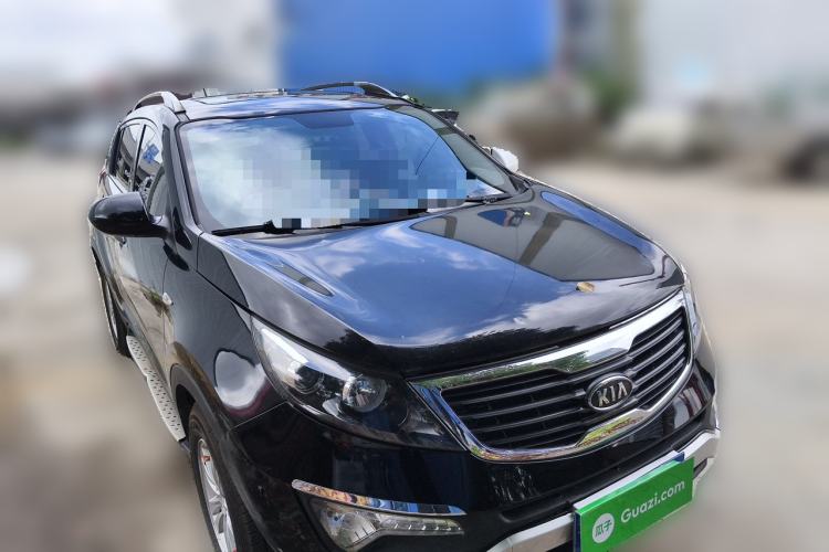 Used Kia Sportage R 2012 2.0L Automatic Two-Wheel Drive GL Trim Front Right 45 Deg