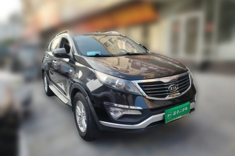 Used Kia Sportage R 2012 2.0L Automatic Two-Wheel Drive GL Trim Front Right 45 Deg