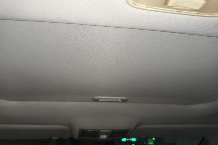 Used Kia Sportage R 2012 2.0L Automatic Two-Wheel Drive GLS Headliner