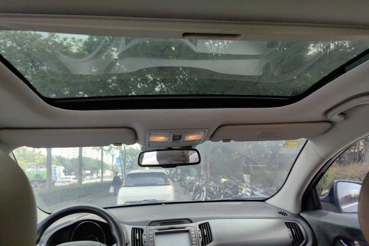 Used Kia Sportage R 2012 2.4L Automatic 4x4 GLS Headliner