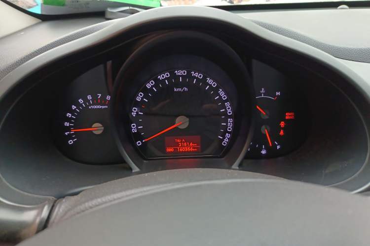 Used Kia Sportage R 2012 2.0L Manual Two-Wheel Drive GL Trim Instrument Cluster