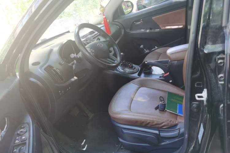 Used Kia Sportage R 2012 2.0L Automatic Two-Wheel Drive GLS Left Front Seat