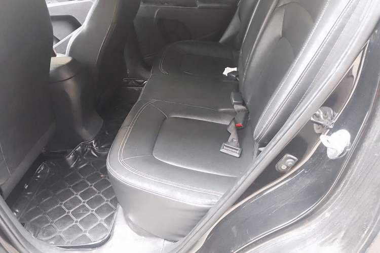 Used Kia Sportage R 2012 2.0L Automatic Two-Wheel Drive NAVI Left Rear Seat