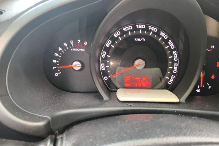 Used Kia Sportage R 2012 2.0L Automatic Two-Wheel Drive GL Trim Odometer Close Up