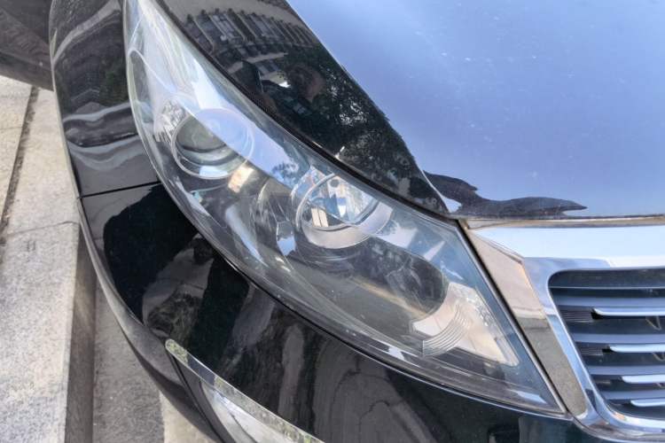 Used Kia Sportage R 2012 2.0L Automatic Two-Wheel Drive GLS Right Front Headlight