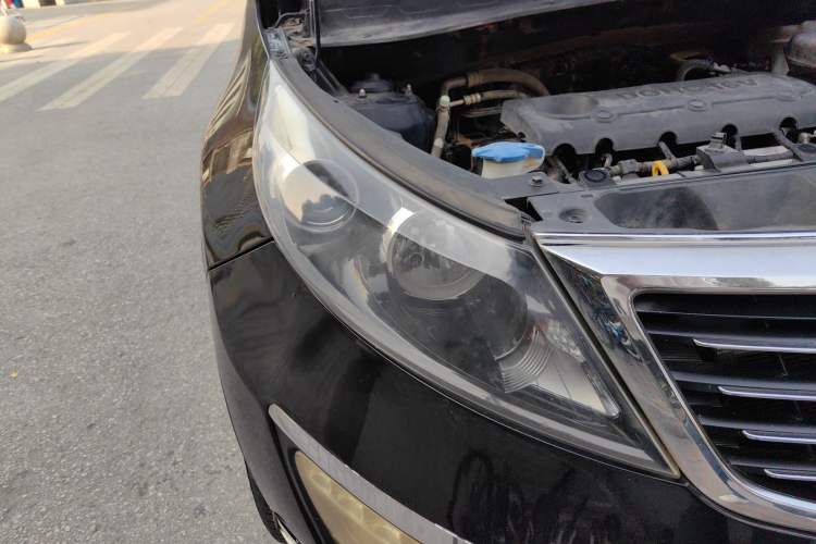 Used Kia Sportage R 2012 2.4L Automatic 4x4 GLS Right Front Headlight