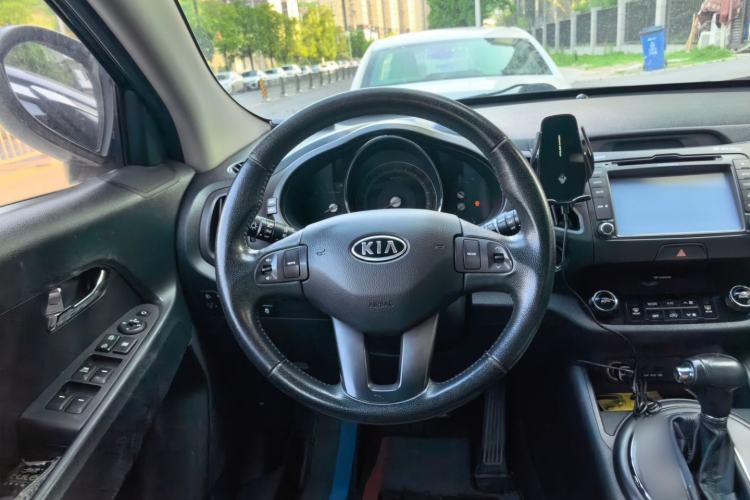 Used Kia Sportage R 2012 2.0L Automatic Two-Wheel Drive GLS Steering Wheel