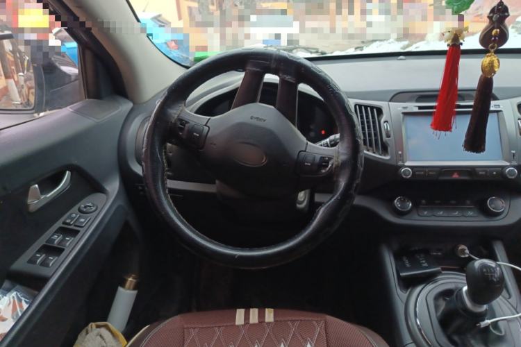 Used Kia Sportage R 2012 2.0L Manual Two-Wheel Drive GL Trim Steering Wheel